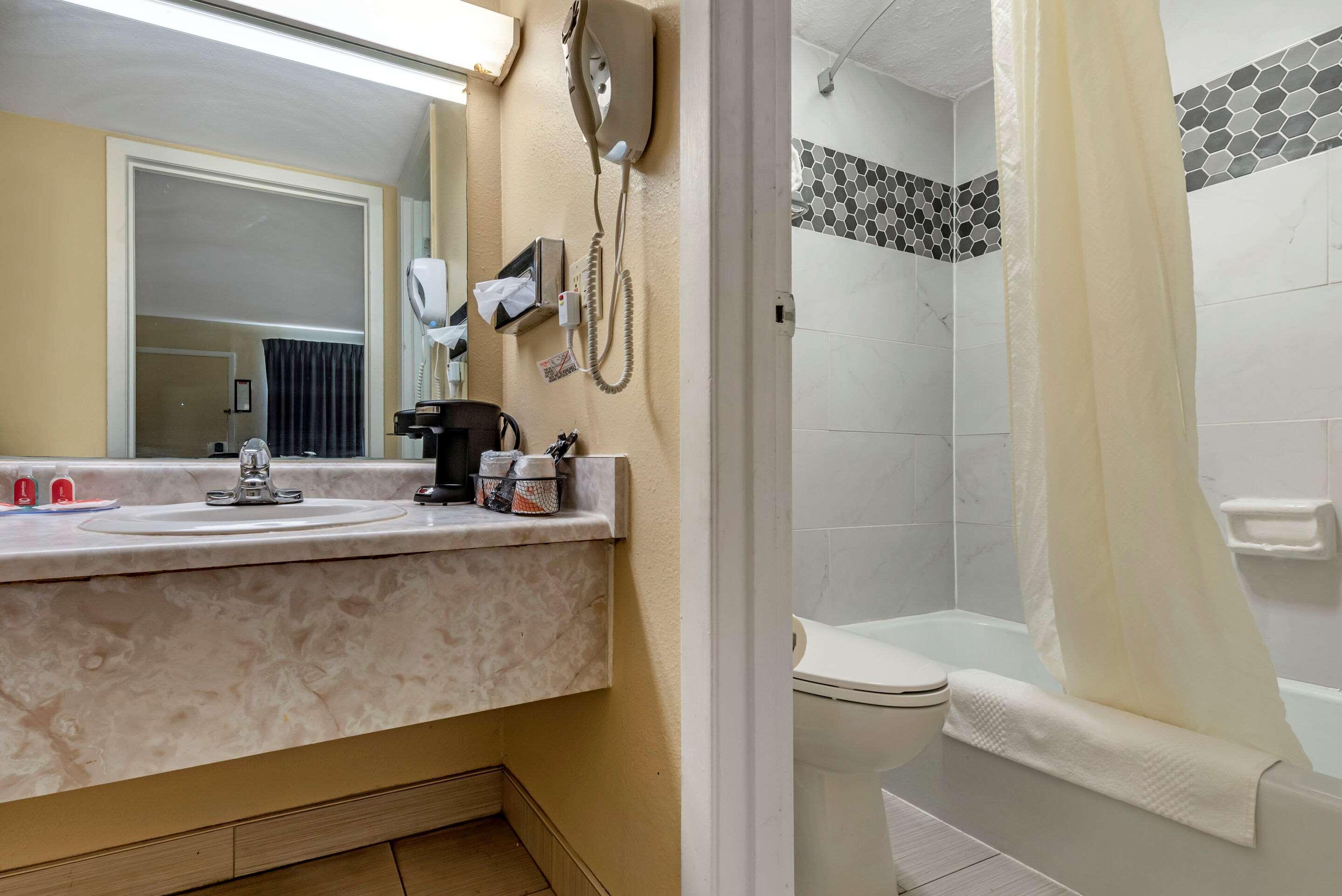 Econo Lodge Erlanger - Cincinnati Airport Εξωτερικό φωτογραφία