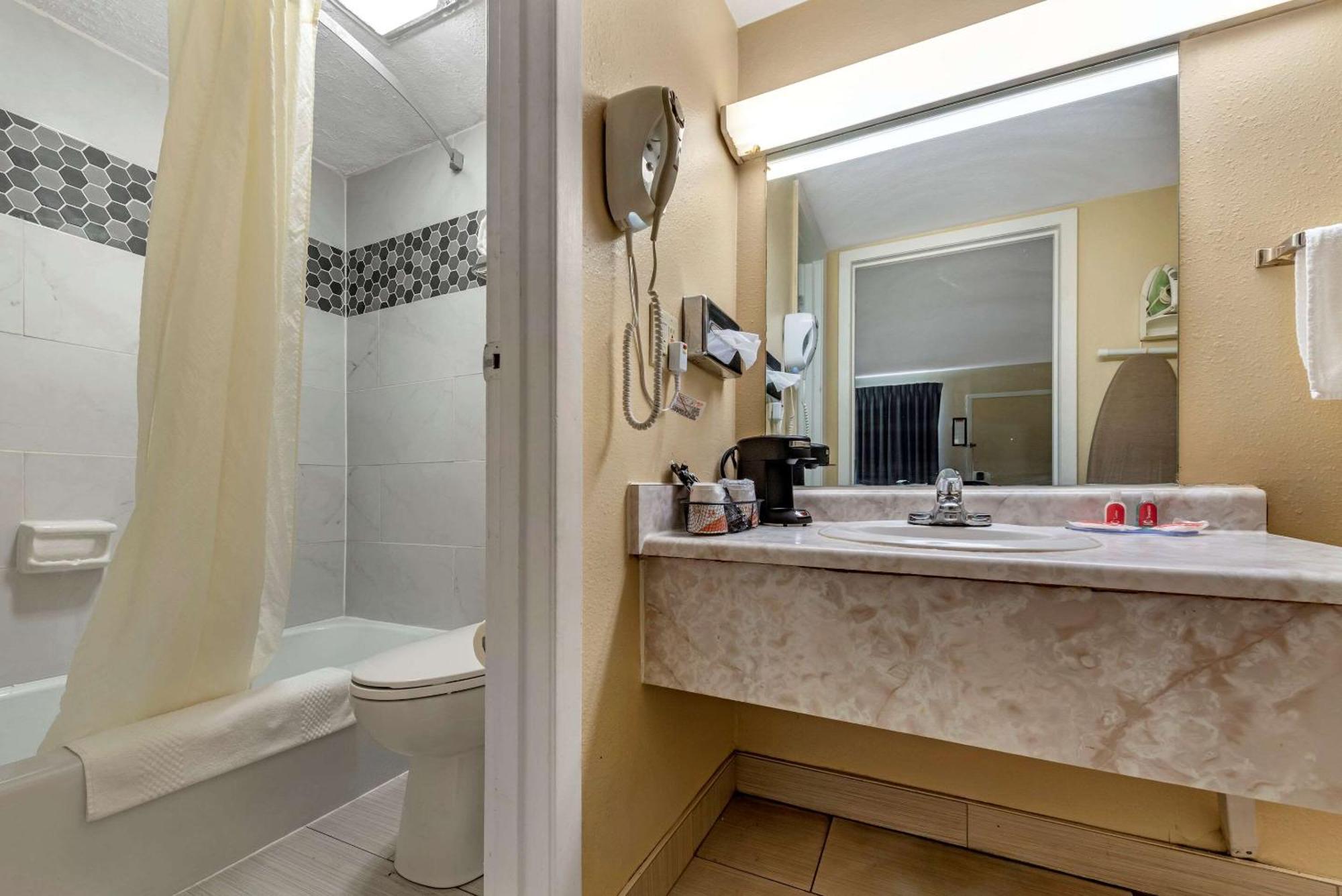 Econo Lodge Erlanger - Cincinnati Airport Εξωτερικό φωτογραφία